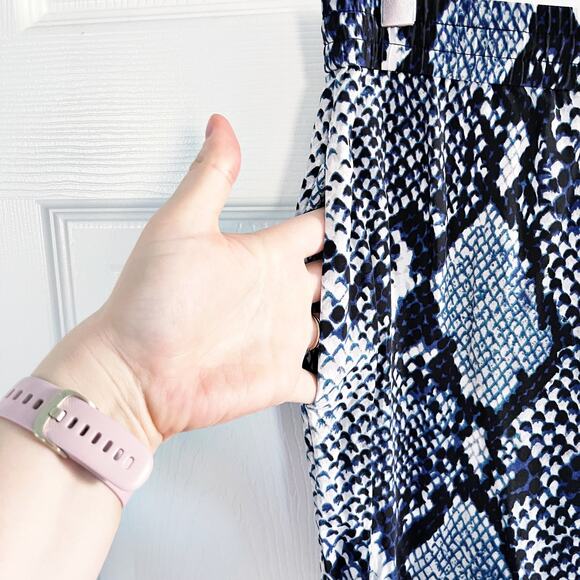 Diane von Furstenberg Bennet Two Animal Blue Snake Print Silk Pants - Picture 7 of 12